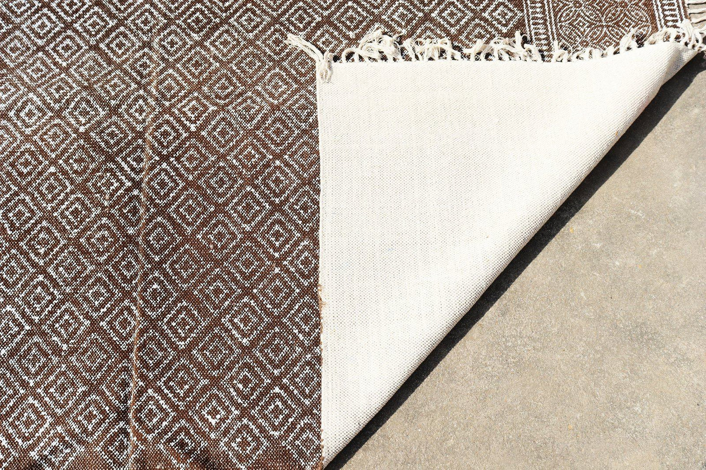 brown abstract rug