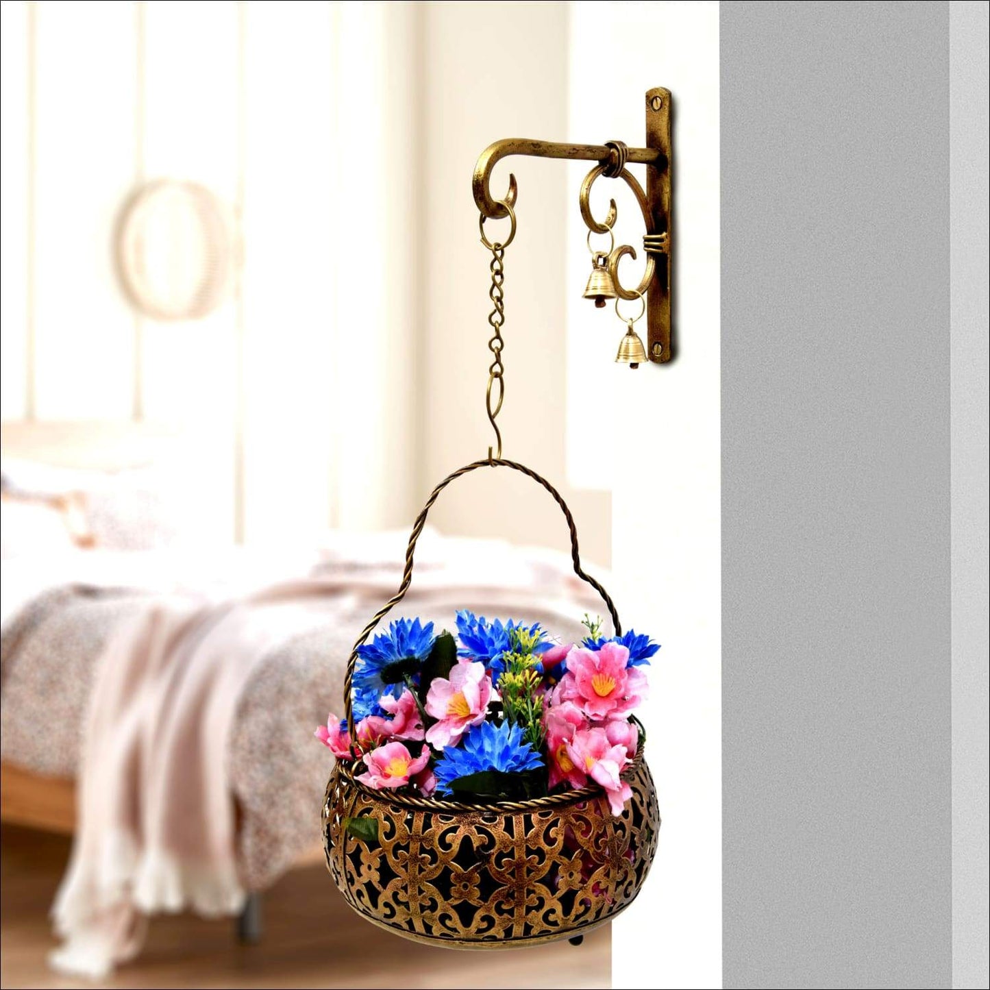 decorative hanging flower baskets