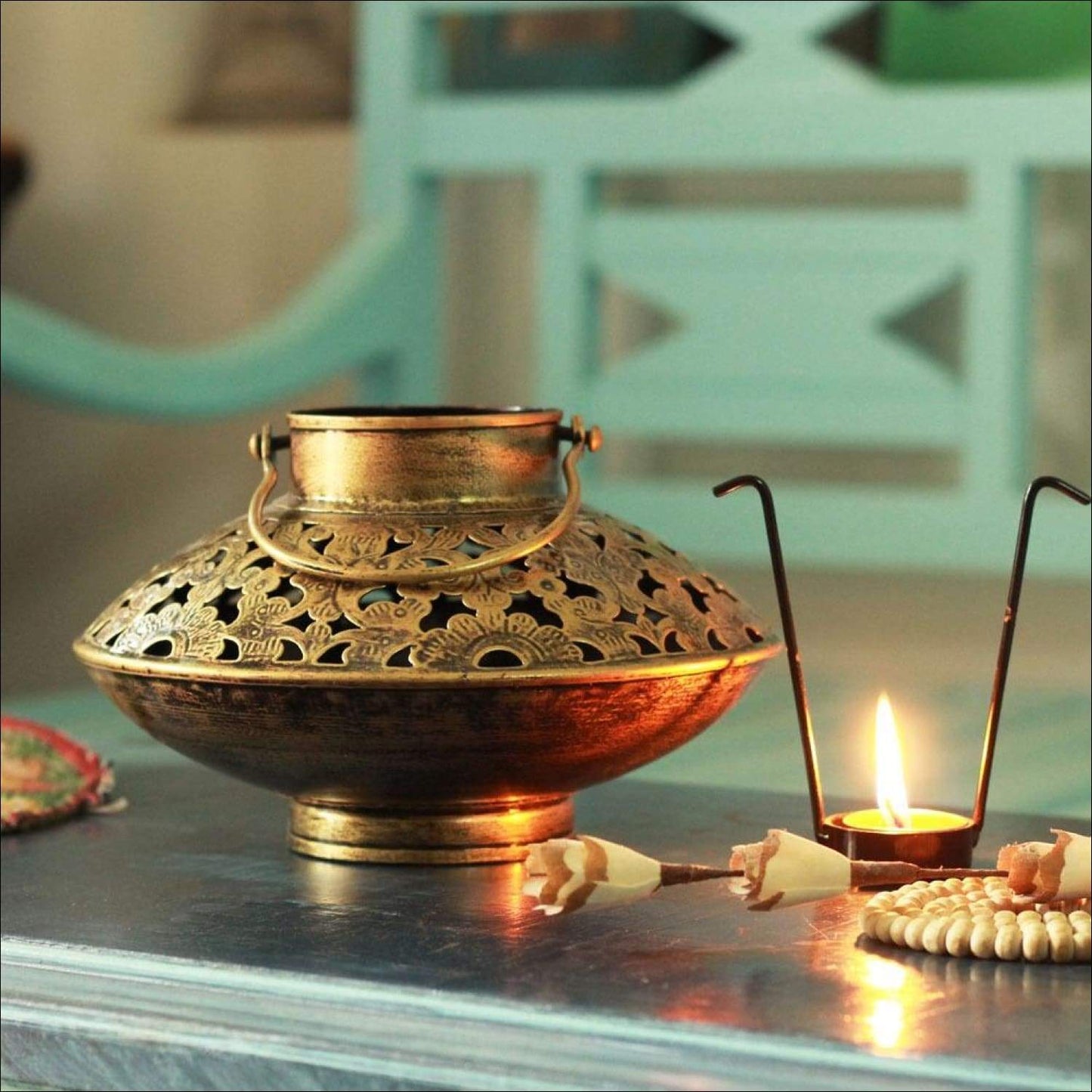 Kamandal Diya Pot - A Dhoop Incense Holder (BxH : 23cm x 14cm)